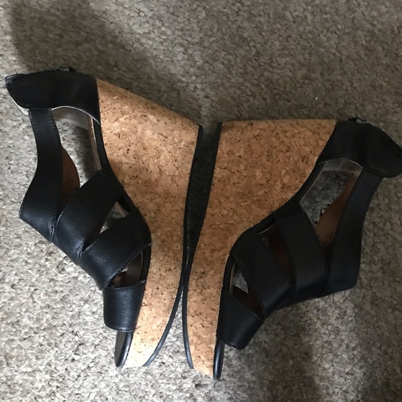 Adrienne Vitadini Chacka wedge heel sandal NIB - Picture 9 of 13